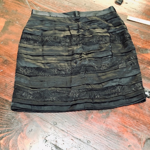 Alice and Olivia Tiered Silk and Lace Black Skirt - Picture 2 of 8